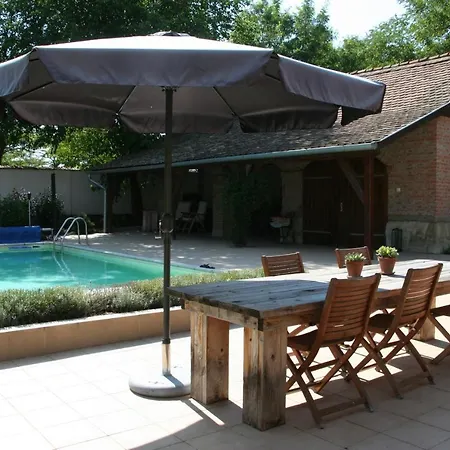 Lekehalom Tiszameer Holiday home *
