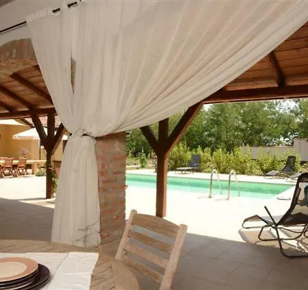 Lekehalom Tiszameer 度假居